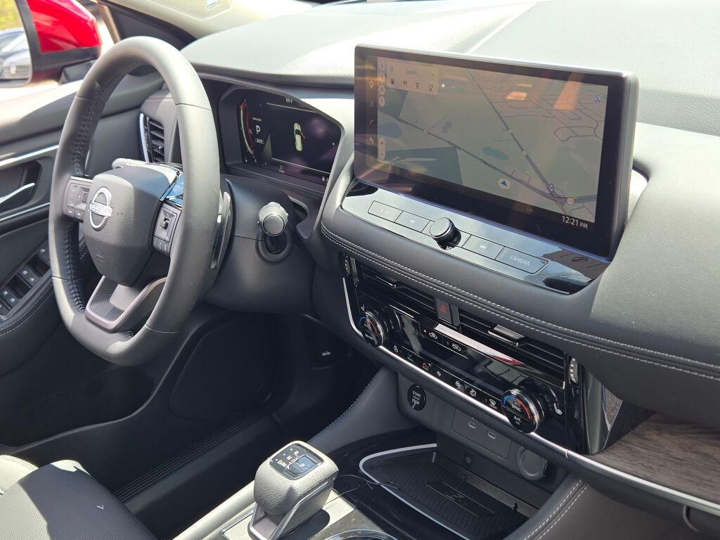New 2026 Scarlet Ember Tintcoat Nissan Platinum image 6