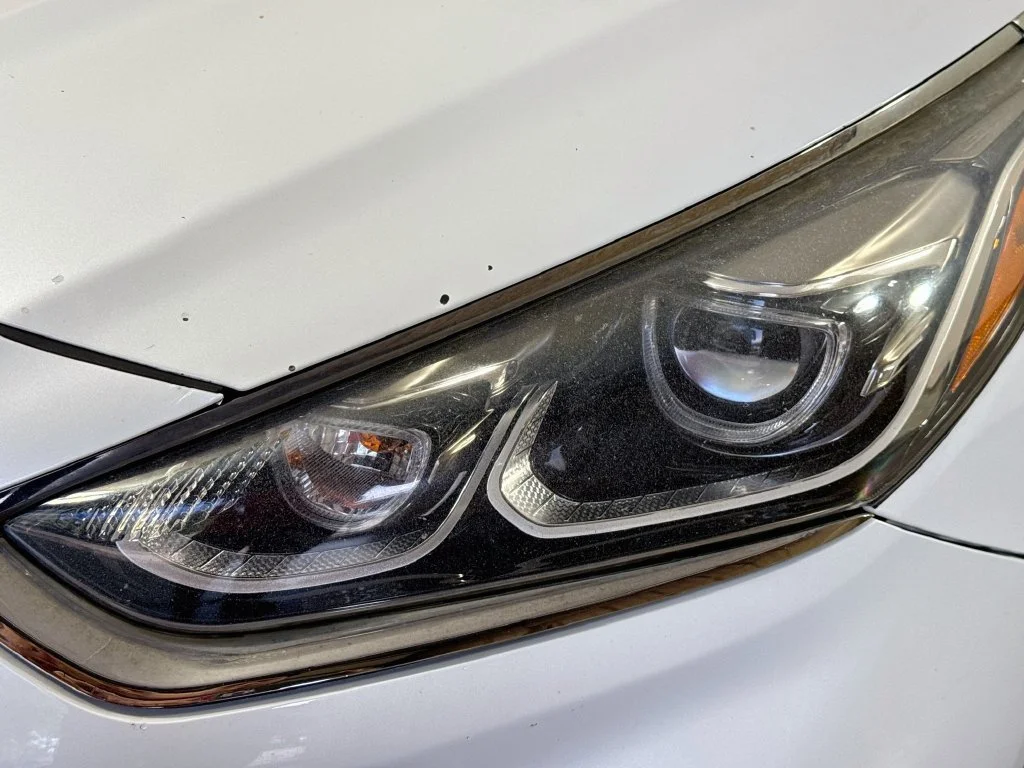 Used 2018 White Hyundai Limited image 38