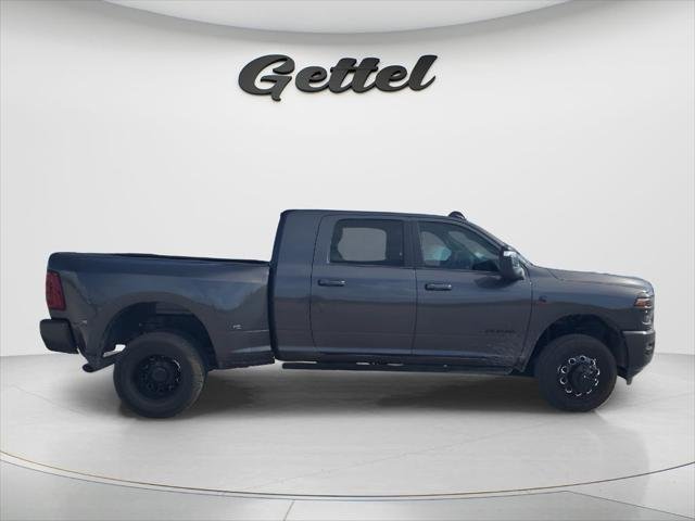 New 2026 Granite Crystal Metallic Clear-Coat Exterior Paint RAM LARAMIE image 4