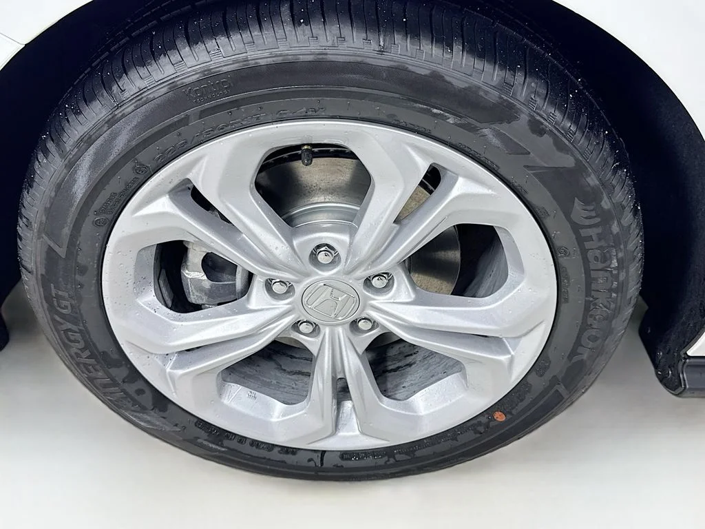 New 2026 Platinum White Pearl Honda LX image 14