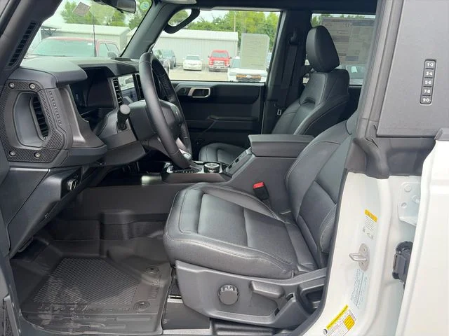 New 2026 Oxford White Ford Badlands® image 10