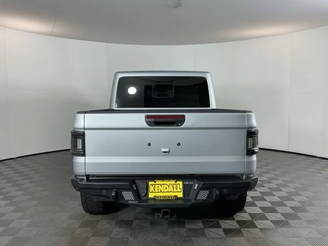 Used 2023 Silver Jeep Mojave image 6
