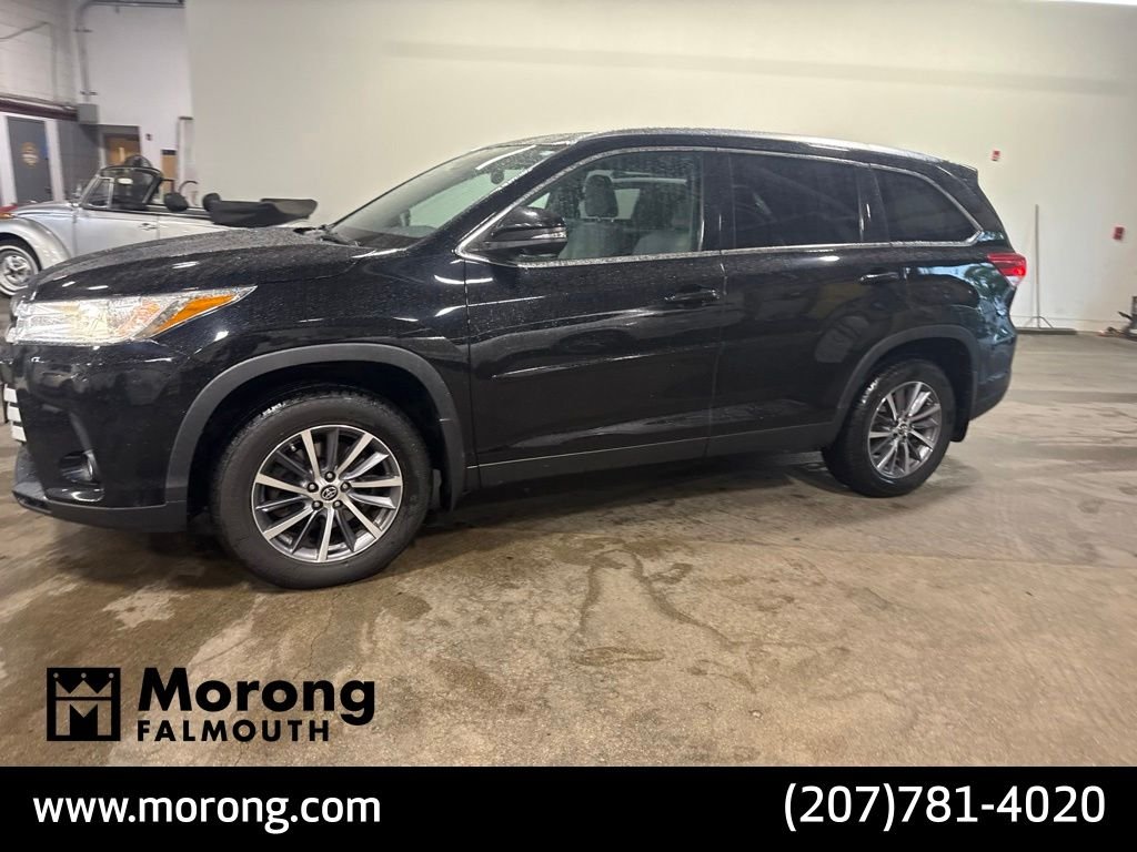 Used 2019 Black Toyota XLE image 13