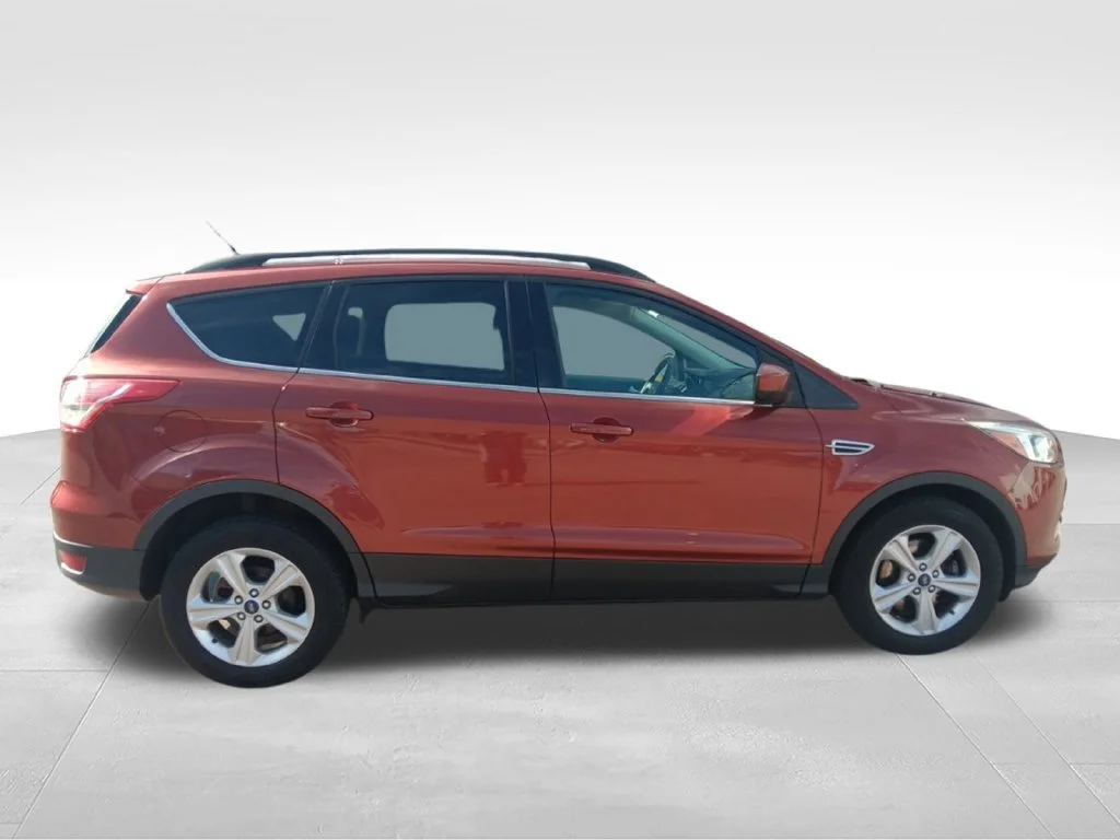 Used 2015 Sunset Ford SE image 8