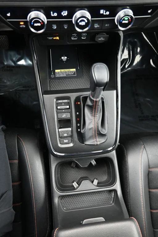 Certified Used 2024 Pearl Honda Sport-L image 14