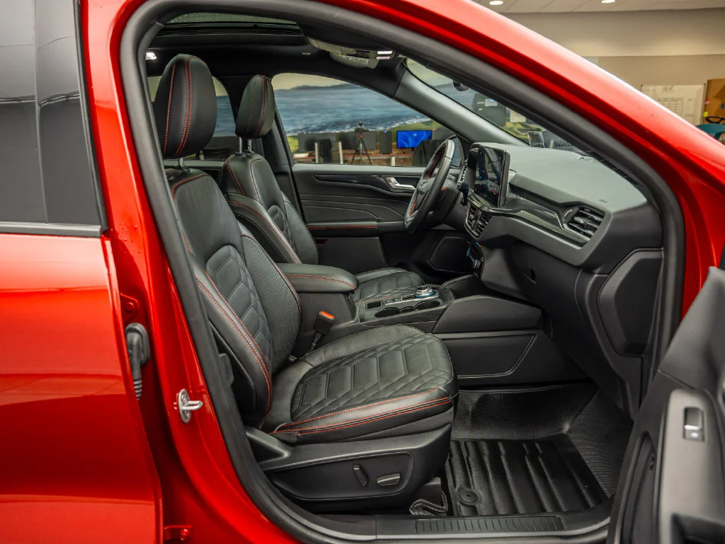Used 2024 Rapid Red Metallic Tinted Clearcoat Ford ST-Line Elite image 35