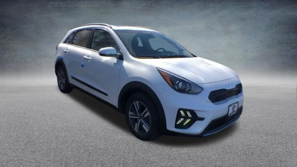 Used 2022 White Kia EX Premium image 27