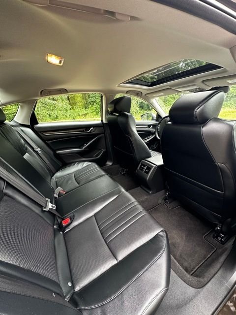 2018 Honda Accord Touring - Photo 18