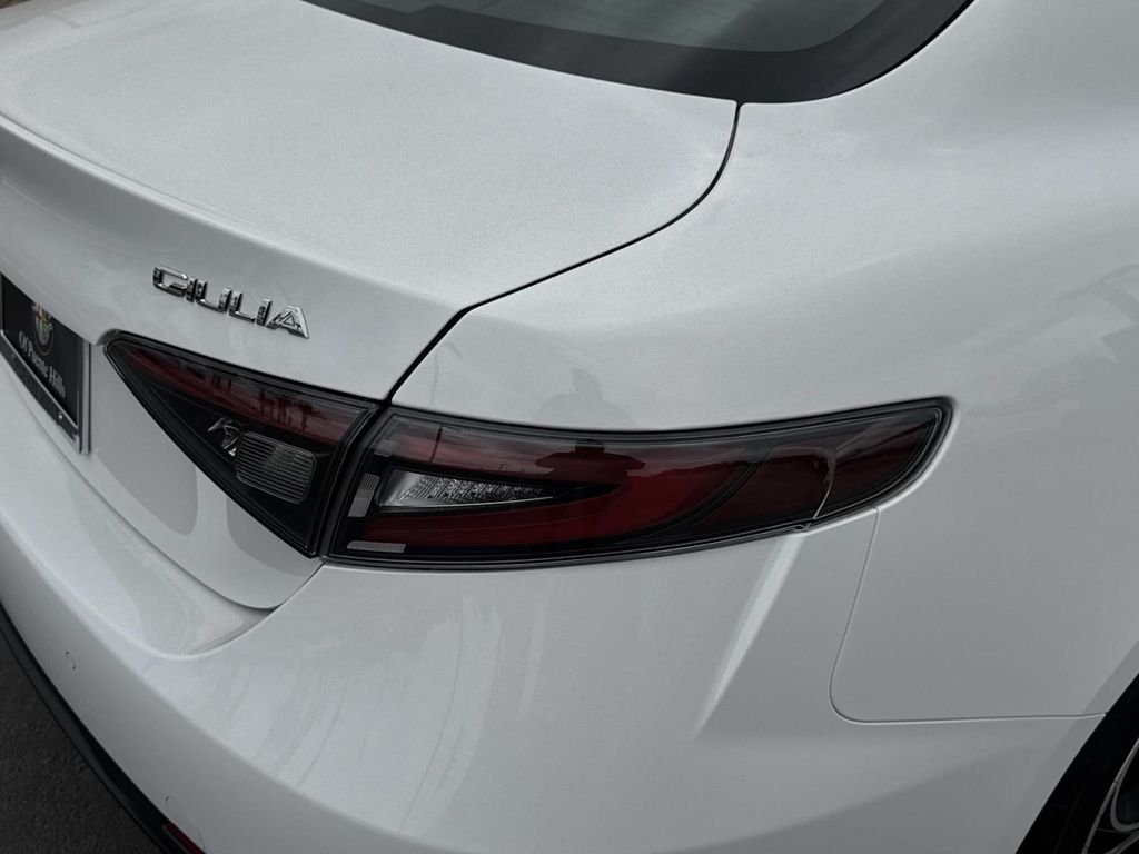 2026 Alfa Romeo Giulia Base - Photo 29