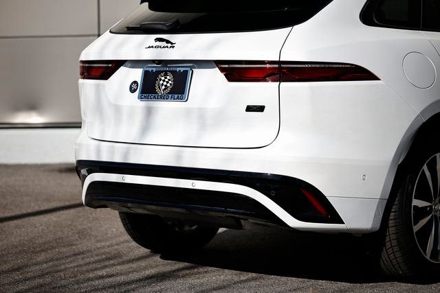 2026 Jaguar F-Pace R-Dynamic S - Photo 14