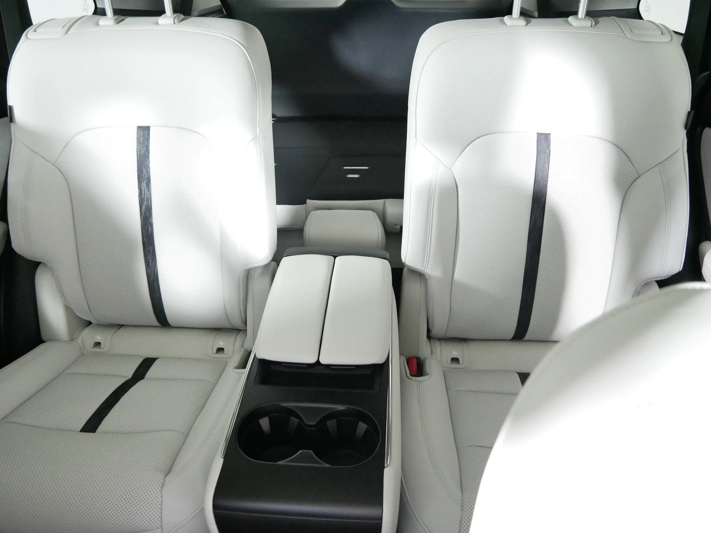 New 2026 Rhodium White Premium Mazda S Premium Plus image 3