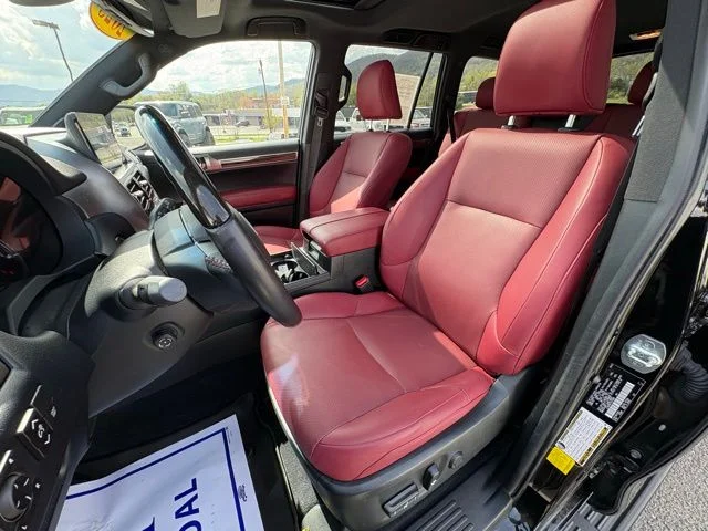 Used 2023 Black Lexus 460 image 29