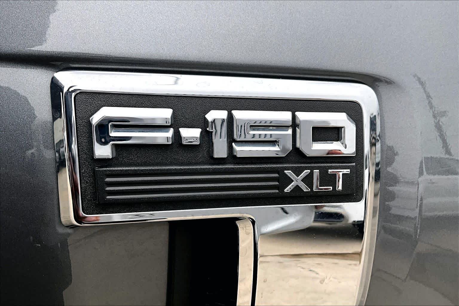 Used 2024 Carbonized Gray Ford XLT image 31
