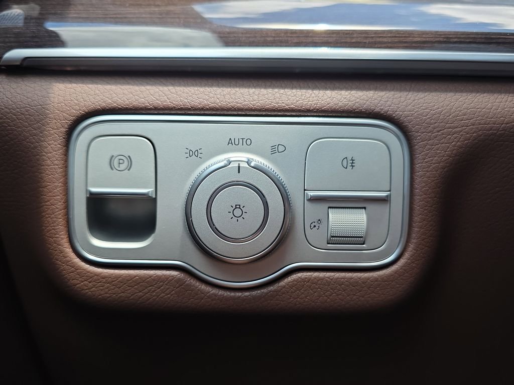 Certified Used 2026 Gray Mercedes-Benz GLS 450 image 28