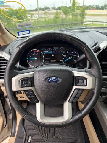 Used 2019 White Ford LARIAT image 19