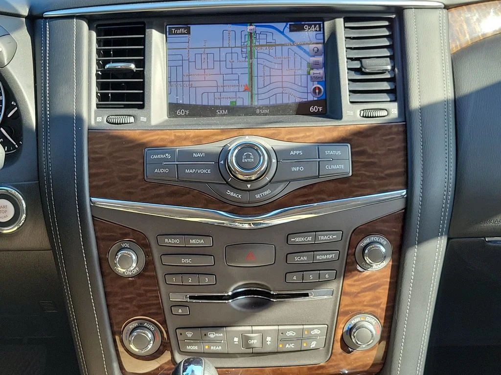 Used 2018 Black Nissan SL image 21