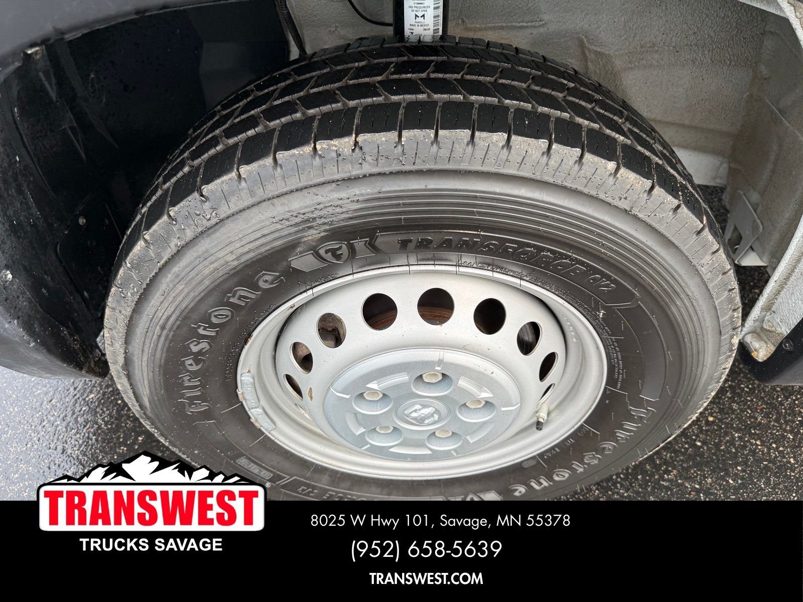 Used 2025 White Ram Base image 18
