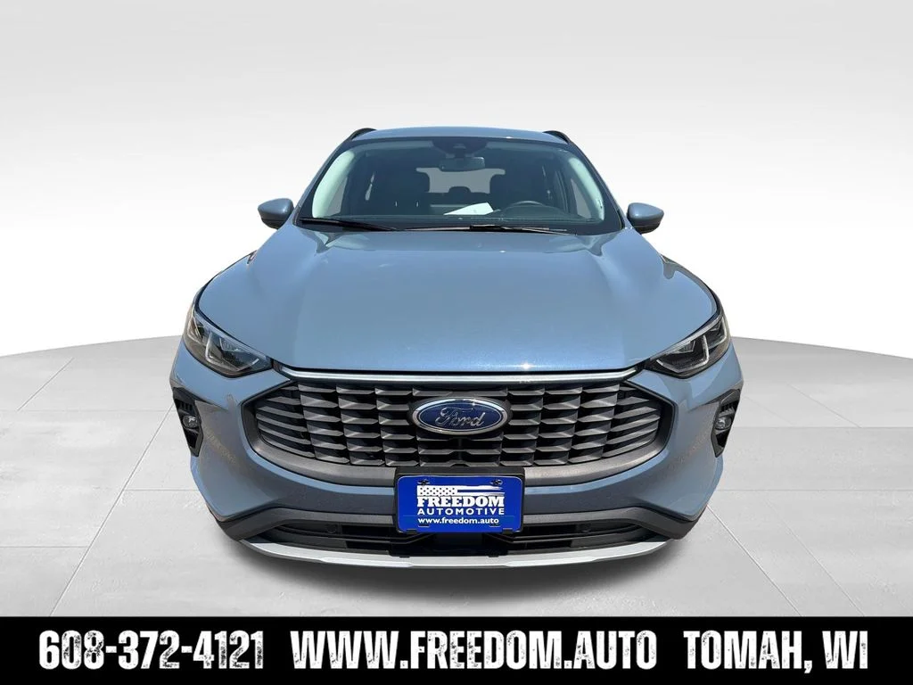 Used 2025 Black Ford Platinum image 8
