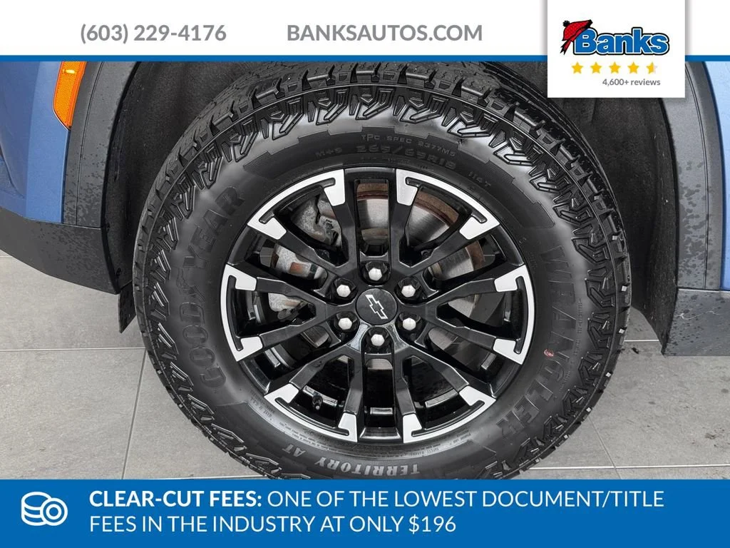 Certified Used 2024 Lakeshore Blue Metallic Chevrolet Z71 image 4
