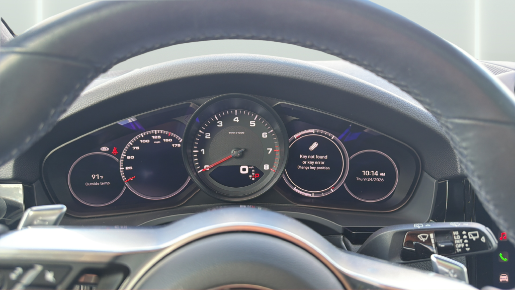 Used 2023 White Porsche Base image 26