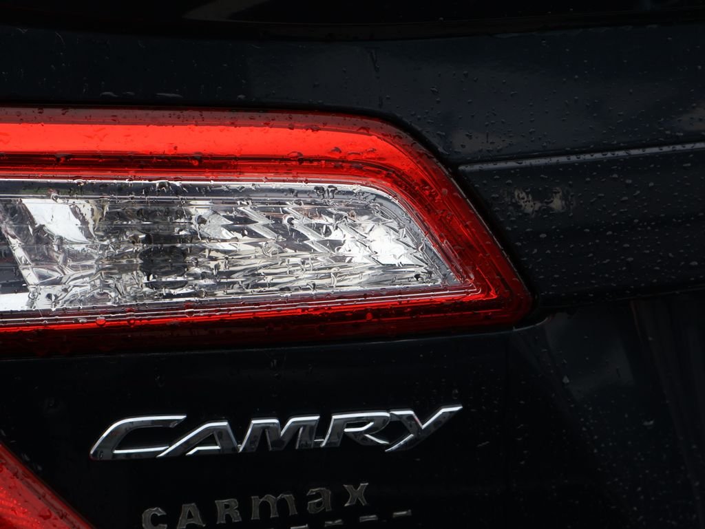 Used 2014 Gray Toyota SE Sport image 8
