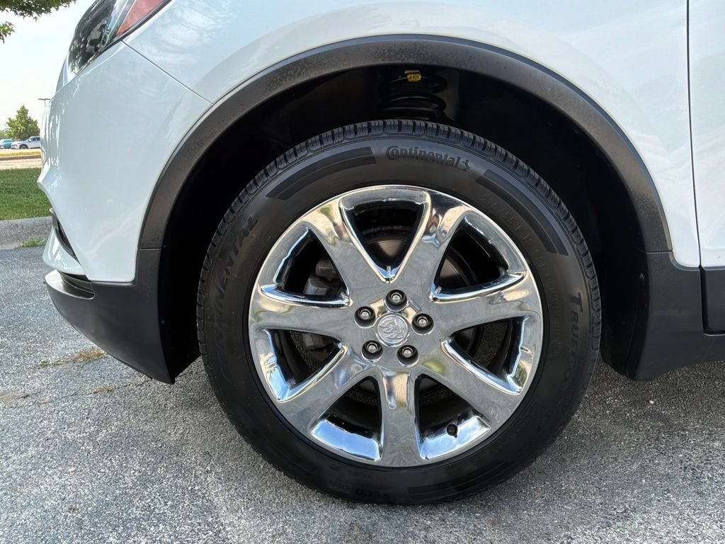 Used 2018 (Includes (CM5) Black Carbon Metallic lower exterior accent color, Paint code W700S.) Buick Essence image 18