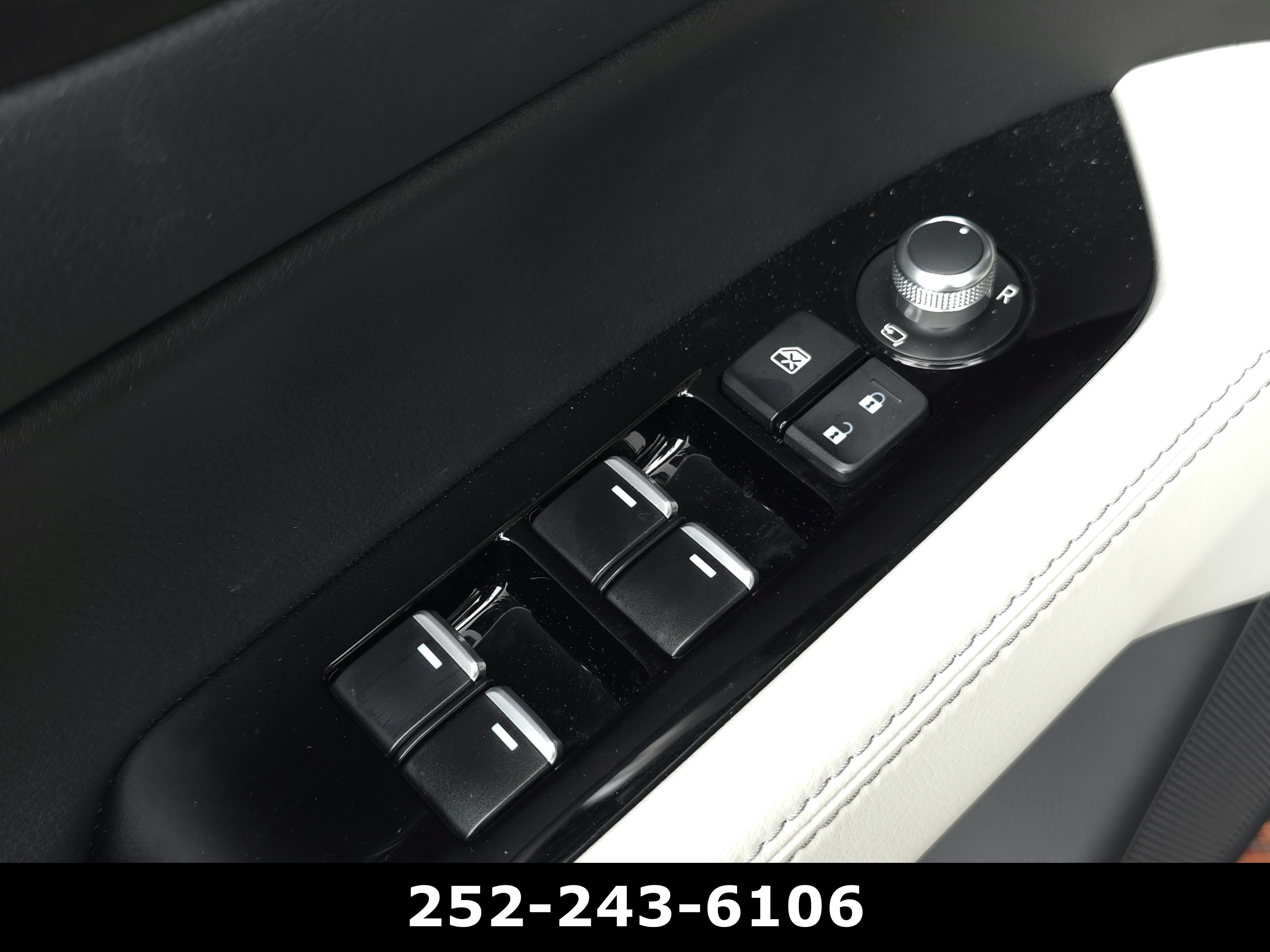 Used 2025 Jet Black Mica Mazda 2.5 S Premium Plus Package image 28