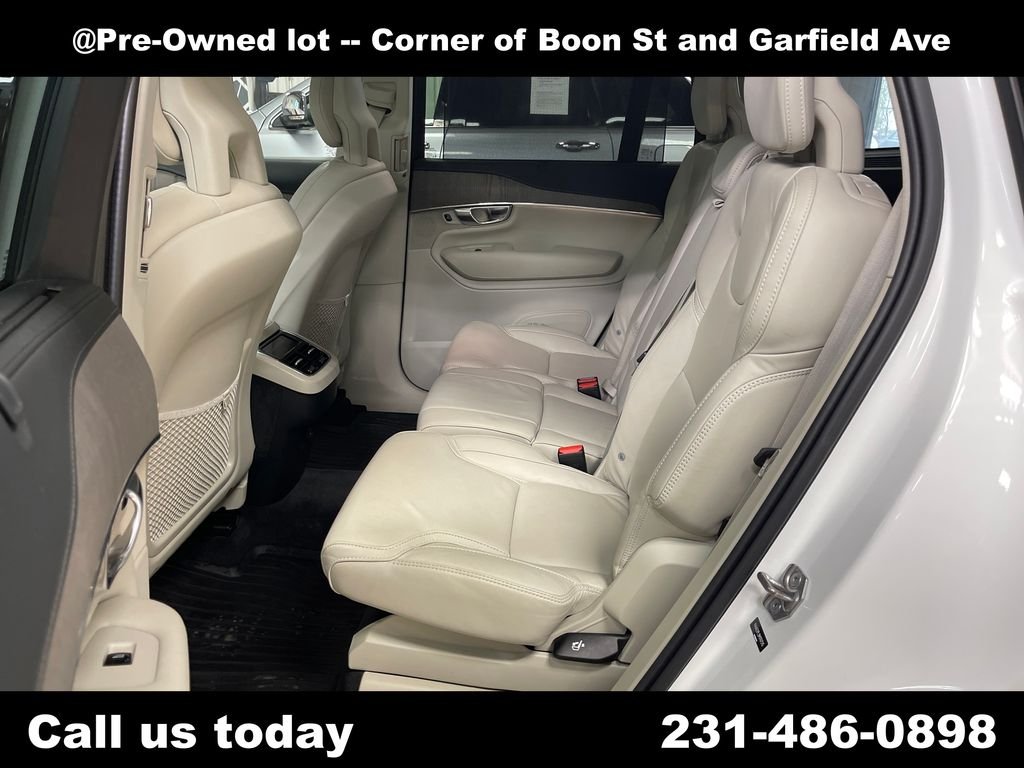 Used 2021 White Volvo T6 Inscription image 20