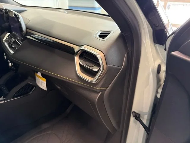 New 2026 Cacti Green Chevrolet ACTIV image 24