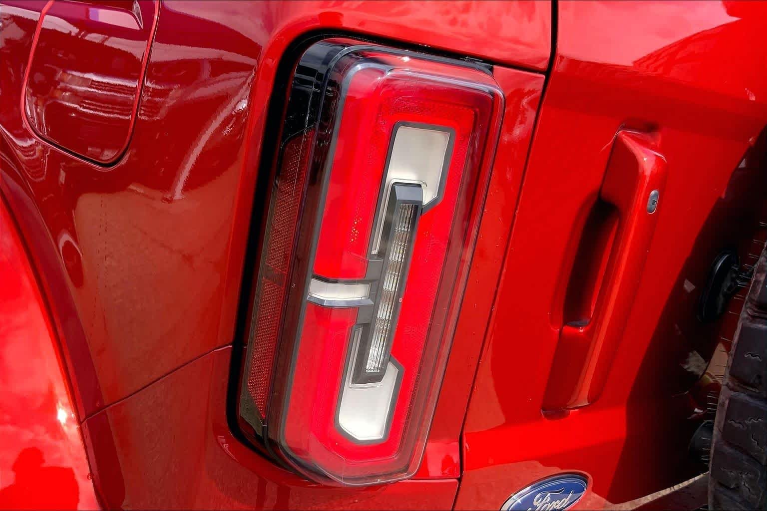 Used 2022 Hot Pepper Red Metallic Tinted Clearcoat Ford Outer Banks image 29