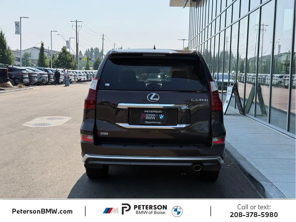 Used 2017 Red Lexus 460 image 4