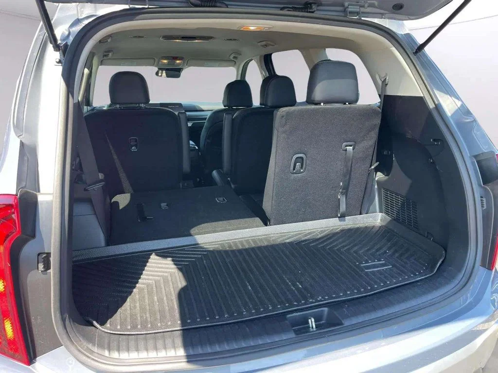 Certified Used 2024 Everlasting Silver Kia S image 22