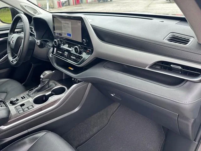 2024 Toyota Highlander Platinum - Photo 43