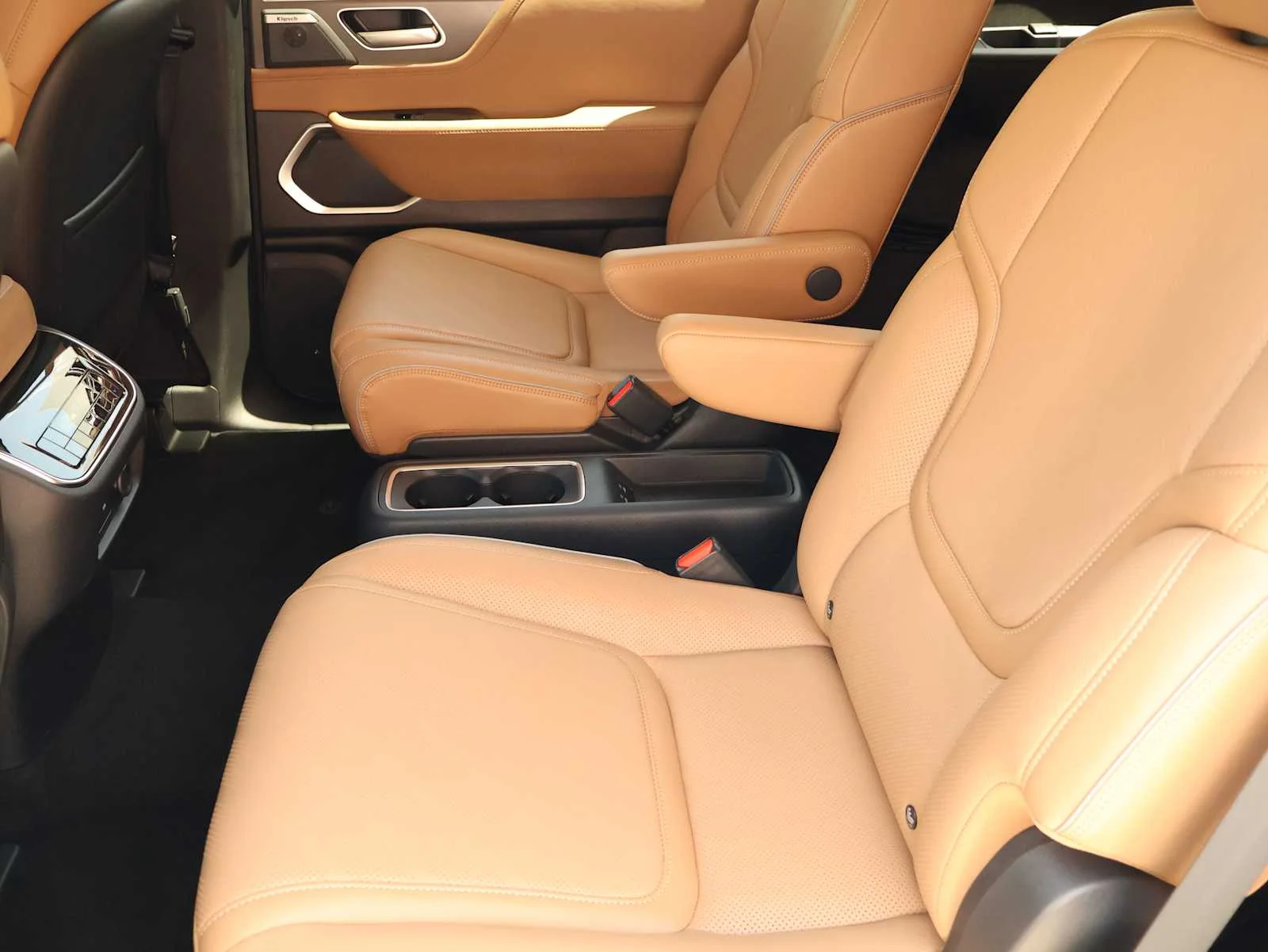 Certified Used 2026 Black Obsidian INFINITI LUXE image 28