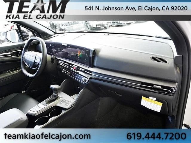 New 2026 White Kia X-Pro Prestige image 11