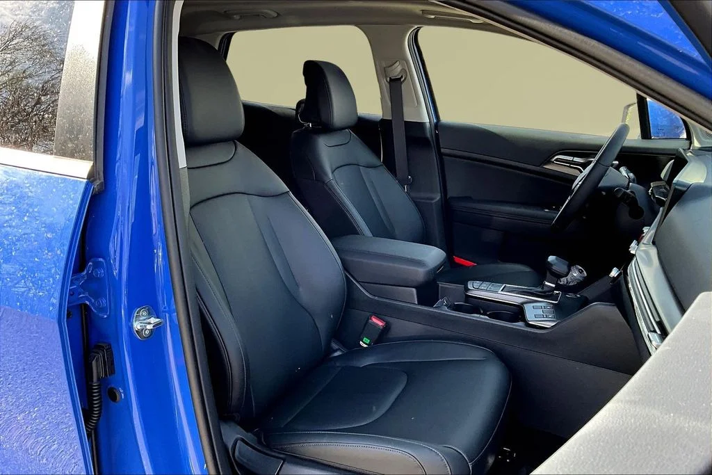 New 2026 Nebular Blue Kia EX image 10