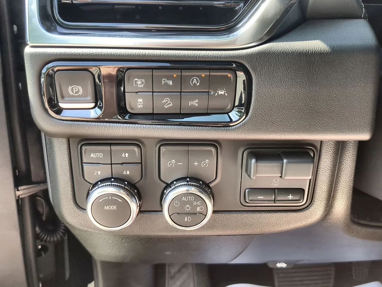 New 2026 Onyx Black GMC Denali image 18