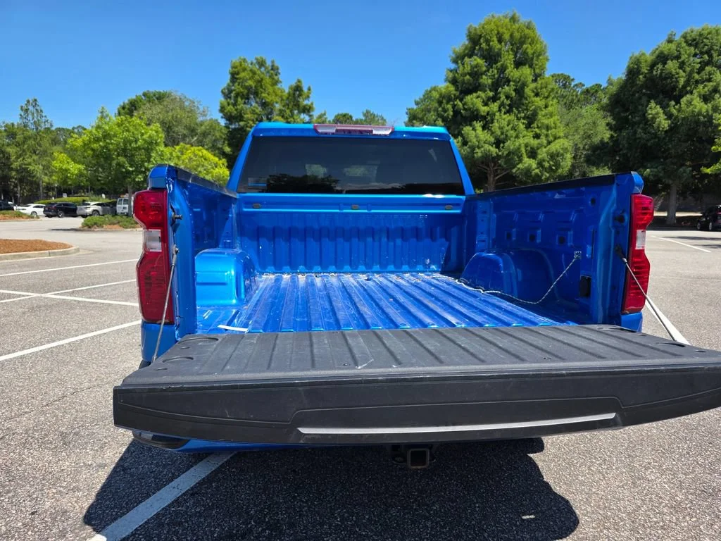 Used 2025 Riptide Blue Metallic Chevrolet Custom image 34