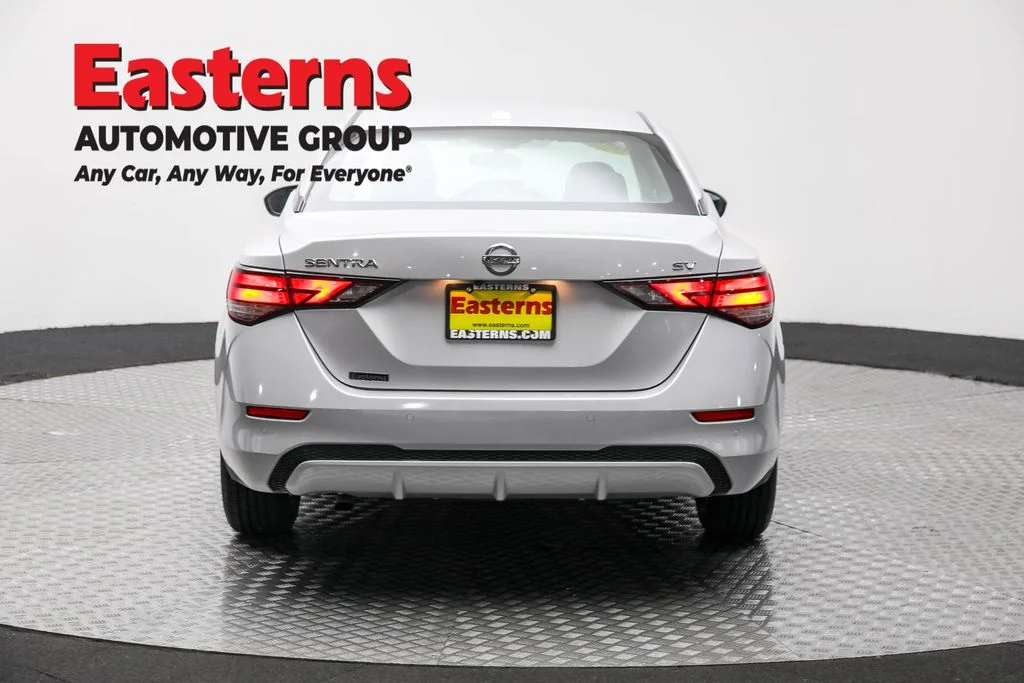 Used 2022 Silver Nissan SV image 6