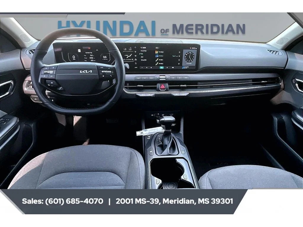 Used 2025 Interstellar Gray Kia EX image 13