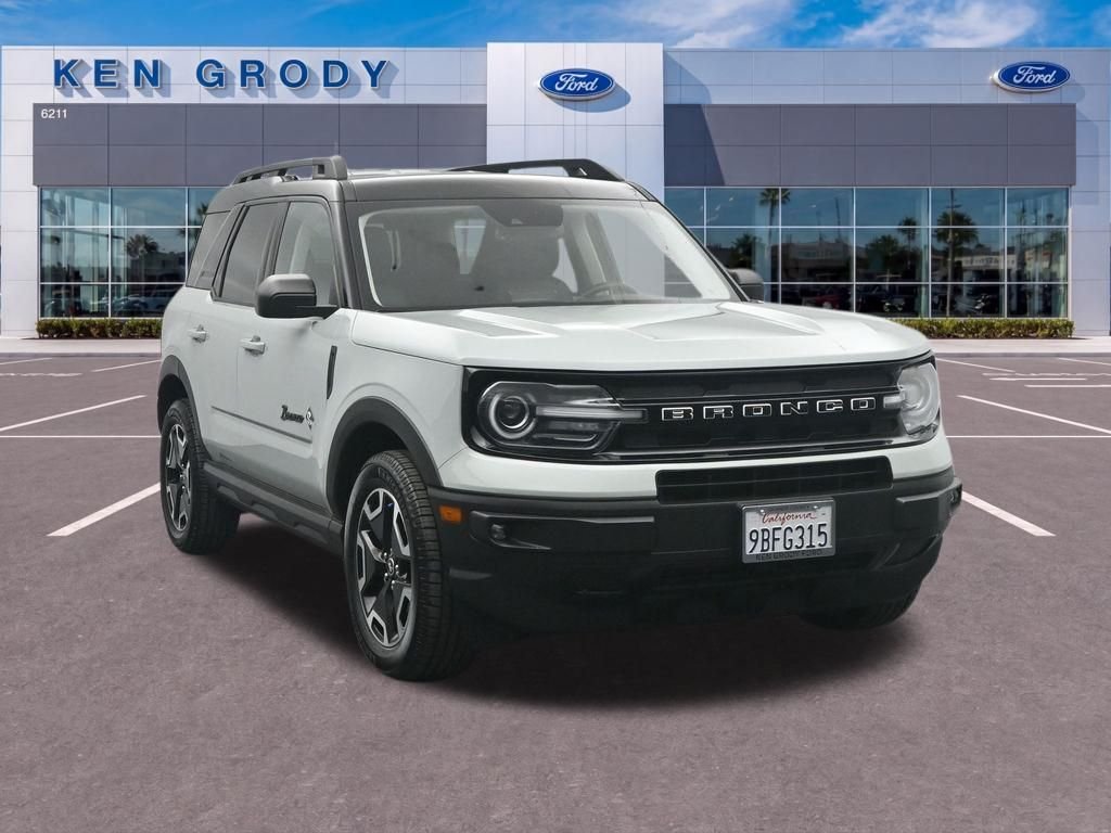 2022 Ford Bronco Sport Outer Banks 4X4's photo
