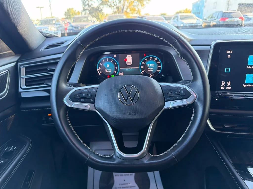 Used 2025 Blue Volkswagen 2.0T SE w/Technology image 16