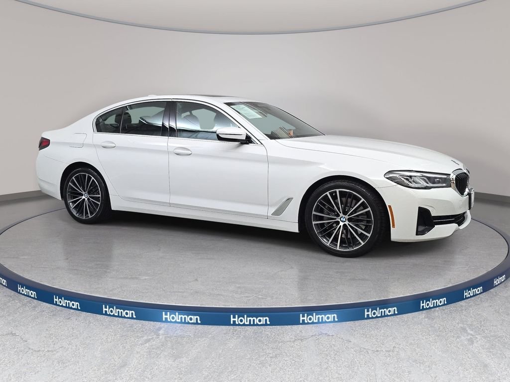 Used 2023 Alpine White BMW 530i xDrive image 4