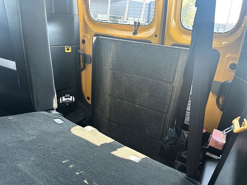Used 2016 Taxi Yellow Nissan SV image 14