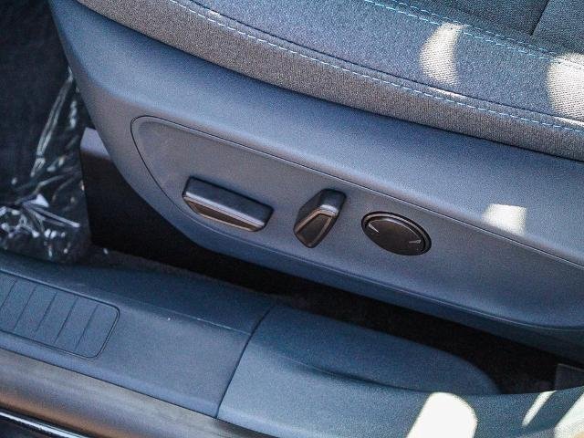 New 2025 Shadow Black Ford XLT image 75