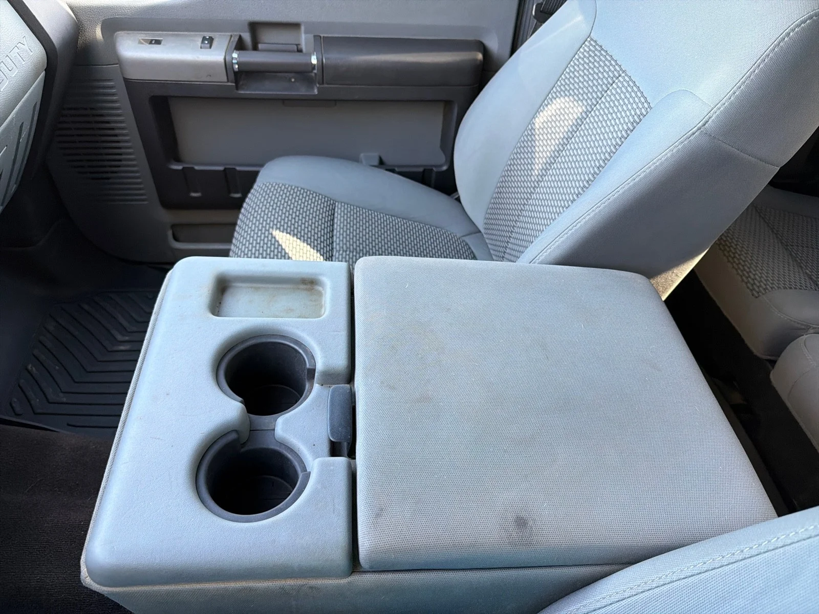 Used 2013 Sterling Gray Metallic Ford XLT image 25