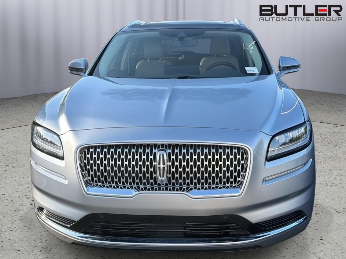 Used 2021 Silver Radiance Lincoln Reserve image 4