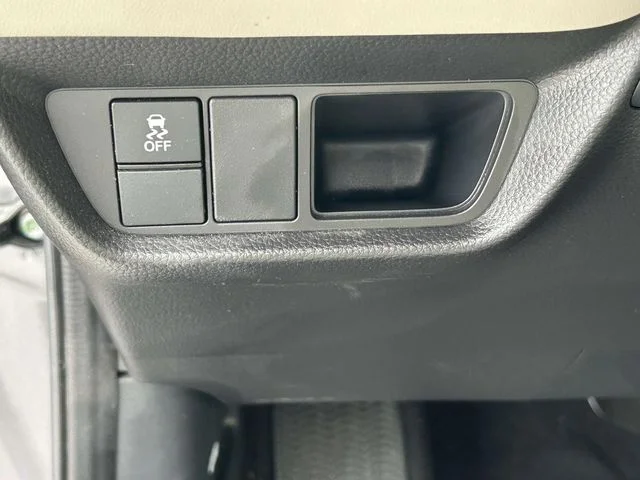2025 Honda HR-V LX - Photo 15