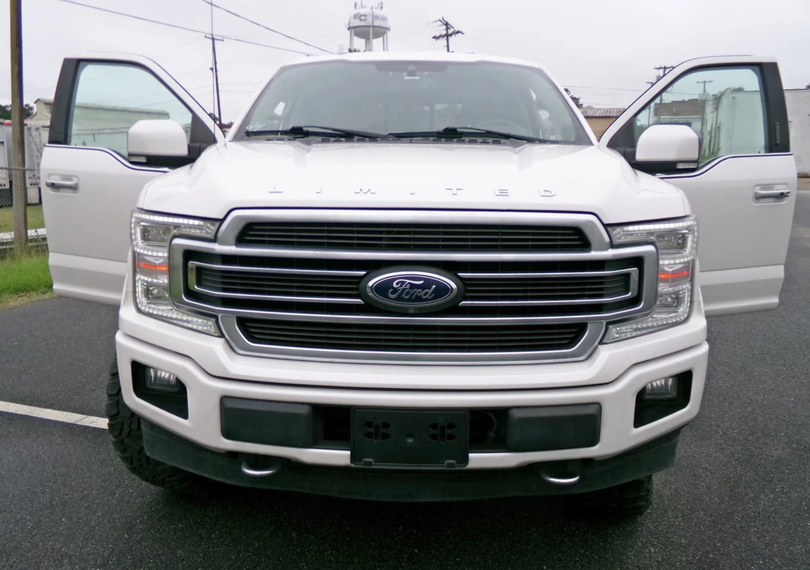 Used 2019 White Platinum Metallic Tri-Coat FORD  image 7