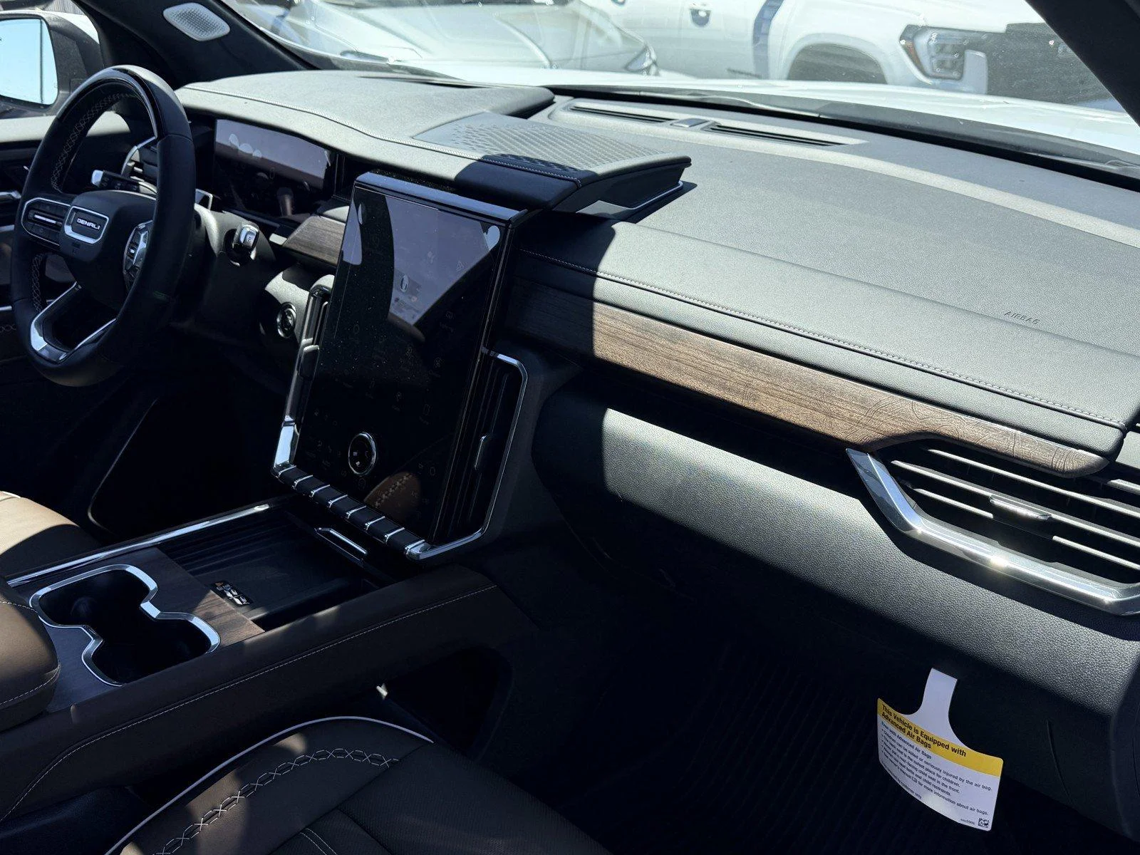 New 2026 Glacier White Tricoat GMC Denali Ultimate image 7